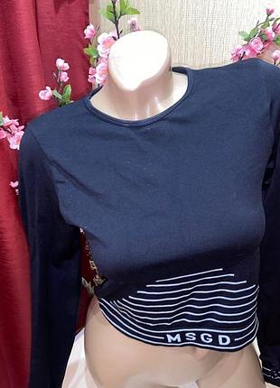 Укороченный рашгард с разрезом для пальца missguided uk 10-12