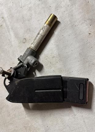 Замок ременя безпеки передній лівий 7700353841 для renault kangoo