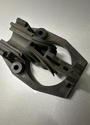 Кронштейн дзеркала 1j0857689 vag golfvi