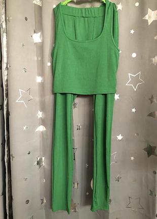 Костюм в рубчик