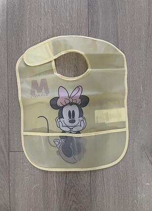 Слюнявчик для дітей