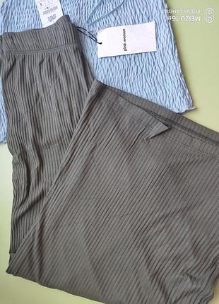 Новые укороченные брючки из вискозы