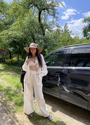 Льняний костюм