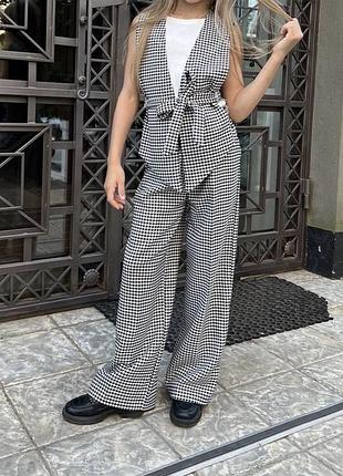 Брючний костюм для дівчинки