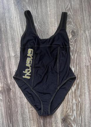 Суцільний купальник спортивний