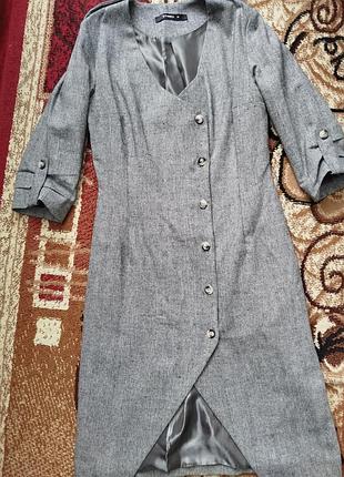 Новое офисное платье ткань елочка, состав: шерсть с лавсаном, на подкладке размер с-м-л