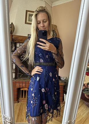 Платье праздничное нарядное