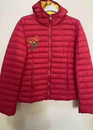 Жіночий пуховик з капюшоном bludeise