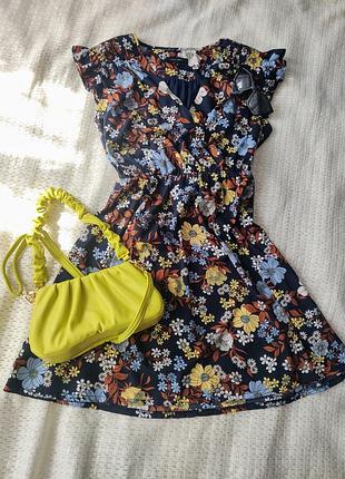 Платье в цветы