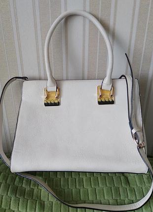 Сумка молочного цвета