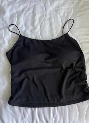 Майка топ на бретелях
