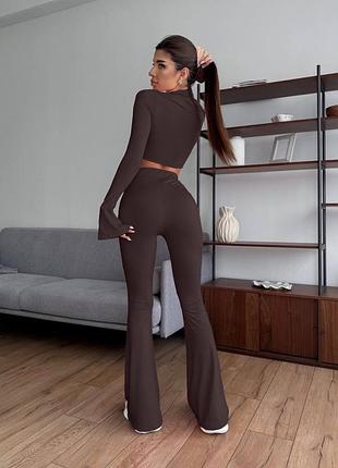 Брючный костюм