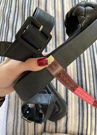 Продам босоніжки 5