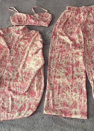 Костюм трійка шовковий ( шовк-штабель)