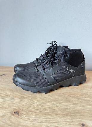 Трекінгові кросівки adidas terrex