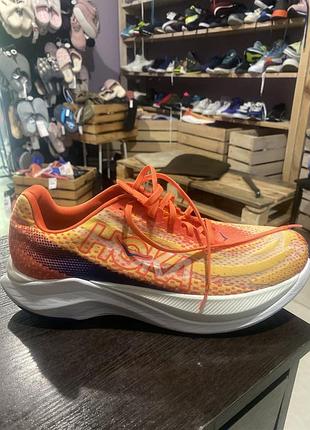 Hoka кросівки  47 1/3