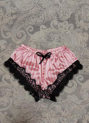 Шортики женские