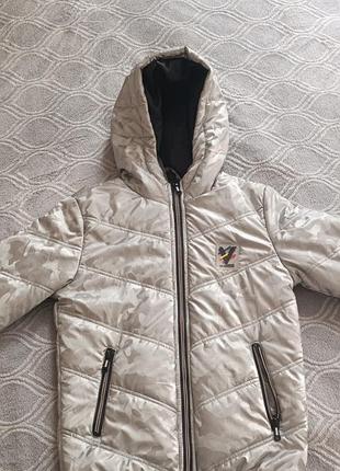 Новая детская куртка, для возраста 12 лет,
все замки работают идеально
для более крупных деталей в личные