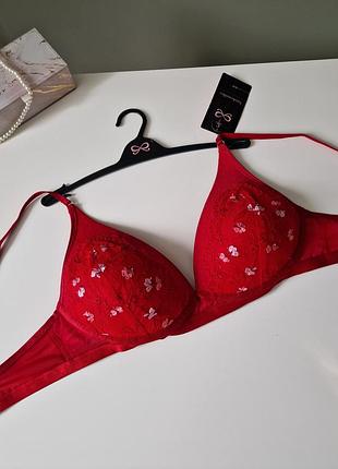 Красный бюст без косточек 75с hunkemoller