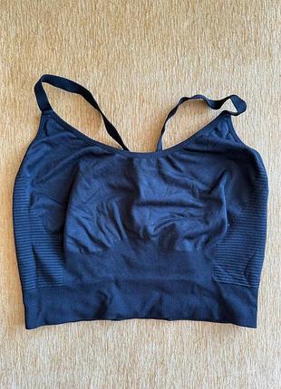 Чорний топ-бра migros