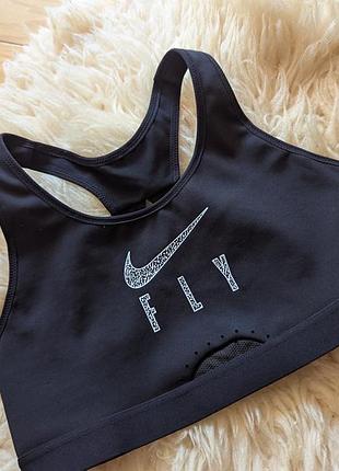 Спортивный топ от nike fly