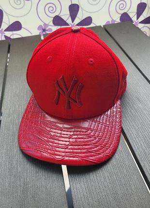Кепка , бейсболка new york yankees