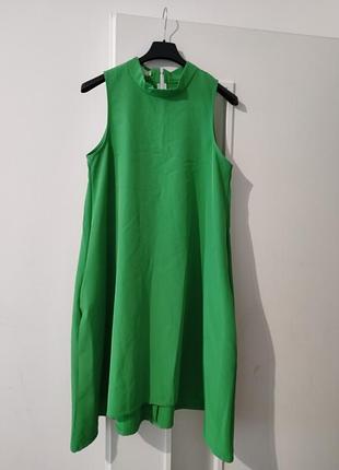 Зеленое платье р.м трапеция