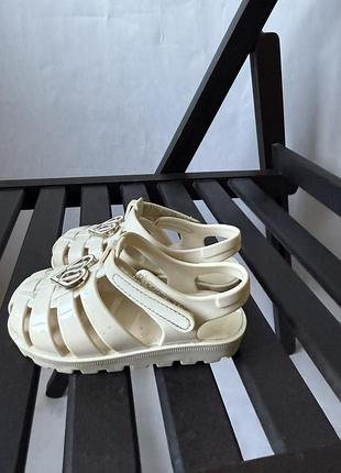 Босоніжки для дівчинки 2