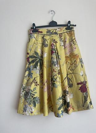 Лляна спідниця з кишенями