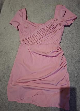 Нежное платье