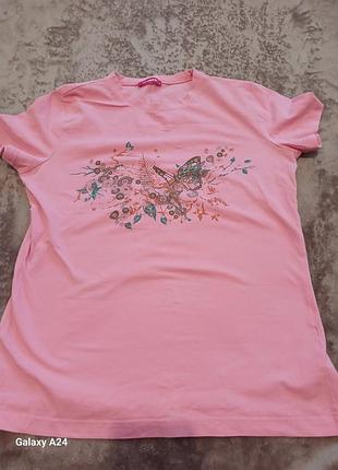 Футболка женская lc waikiki в идеальном состоянии на размер будет м,l.