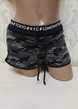 Пляжные шорты милитари censored
