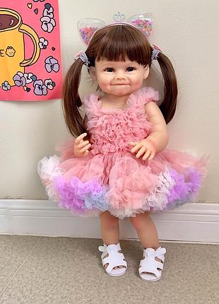 Реалистичная кукла реборн девочка злата 55 см с аксессуарами и одеждой — отличный подарок для девочки