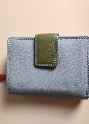 Кожаный женский кошелек.