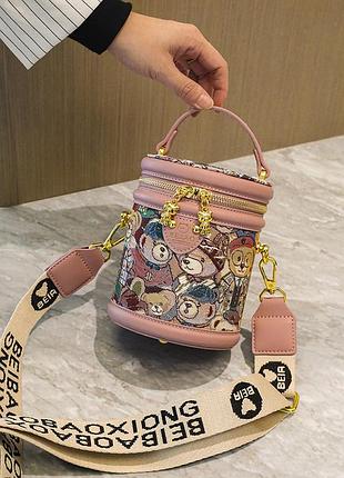 Элегантная женская сумка через плечо бочонок с мишками