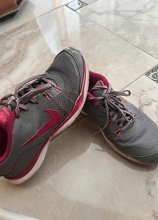 Кросівки nike
