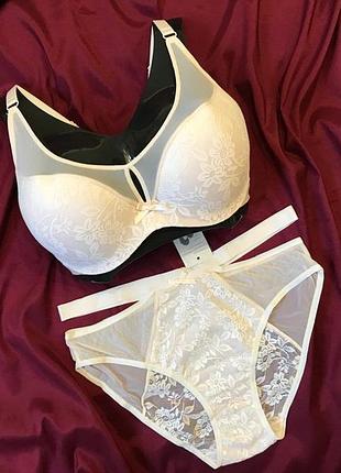 Комплекты женского нижнего белья. размеры бюстгальтера: 90d, 95d, 100d. трусики: xl, 2xl, 3xl. Производитель weiyesi.