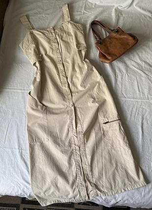 Бавовняна бежева сукня міді на ґудзиках