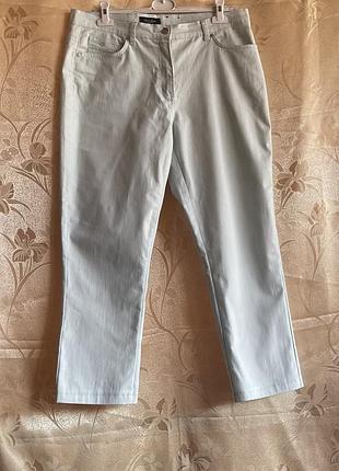 Джинсы женские бренда bexleys woman, пот-45, поб-52, длина-93, светло-салатового цвета, стретч