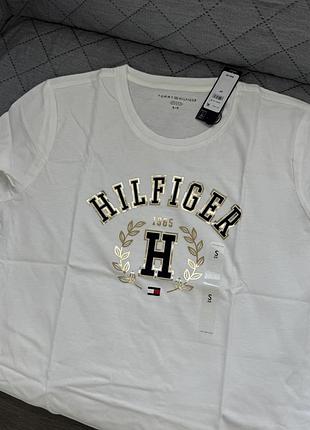 Женская футболка tommy hilfiger