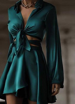 Платье из шелка