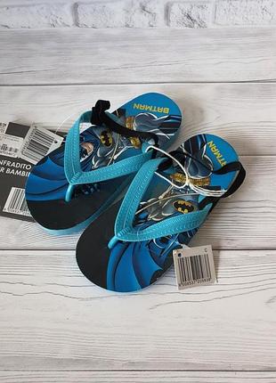 👣цена 170 грн👣
24/25рр 16,4см
26/27рр 17,6см
28/29рр 19см
стелька от края до края
lidl dc batman вьетнамки сланцы шлепанцы