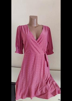 Стильное платье