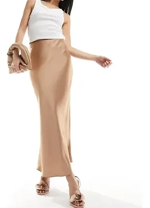 Стильная сатиновая юбка миди