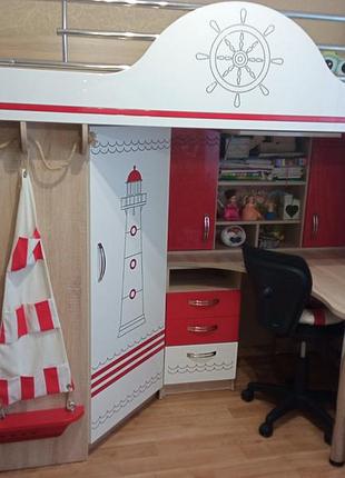 Кровать барышня с рабочим столом