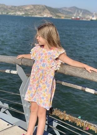 Сукня для дівчинки