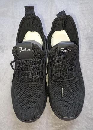 Кроссовки 36 размер, новые без дефектов.