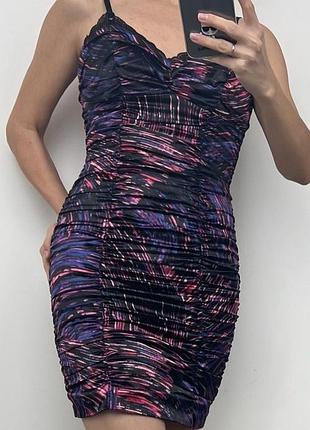 Нарядное платье гуess