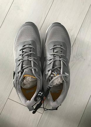 Чоловічі кросівки avia.