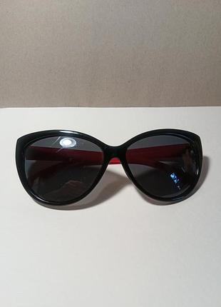 Сонцезахисні поляризовані окуляри котяче око з червоними дужками